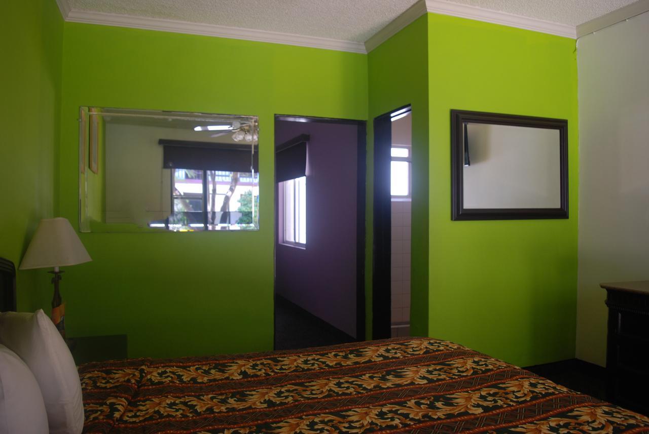Hotel Suites Royal Tijuana Dış mekan fotoğraf